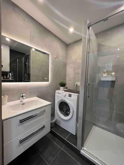 Adorable Appartement Strasbourg Neudorf Parking Sous Sol Kültér fotó